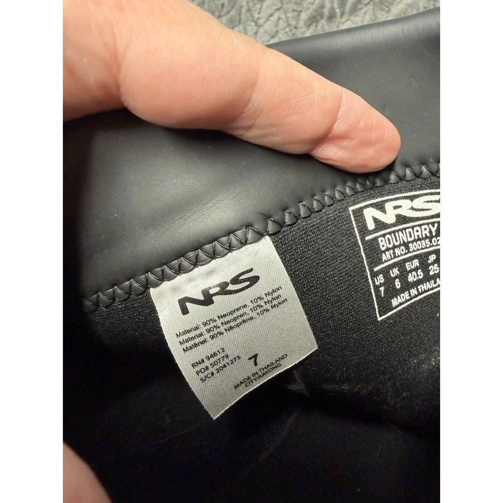 NRS Boundary Boots 7 Black Excellent Waterproof Neoprene Paddling 30035.02